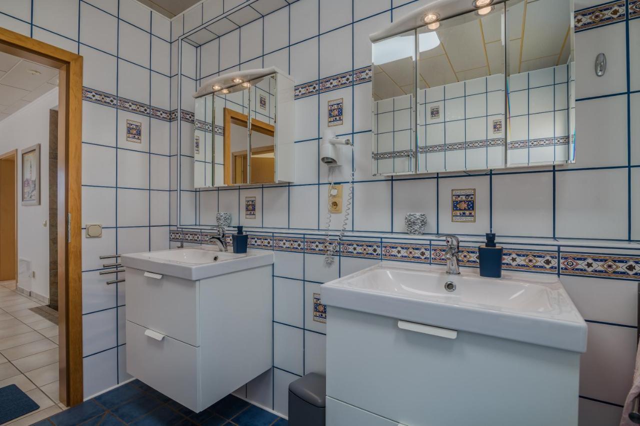 Holiday Home Nika Linardići Екстериор снимка