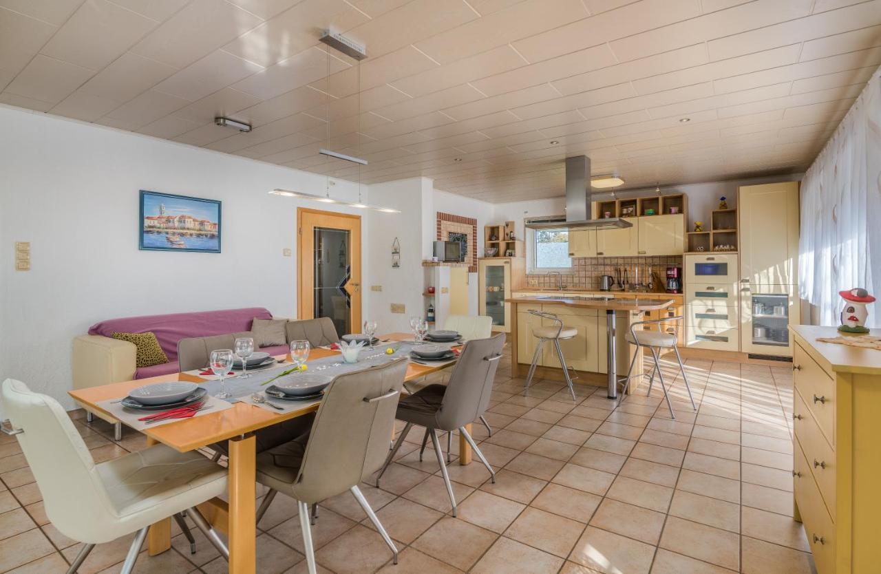 Holiday Home Nika Linardići Екстериор снимка